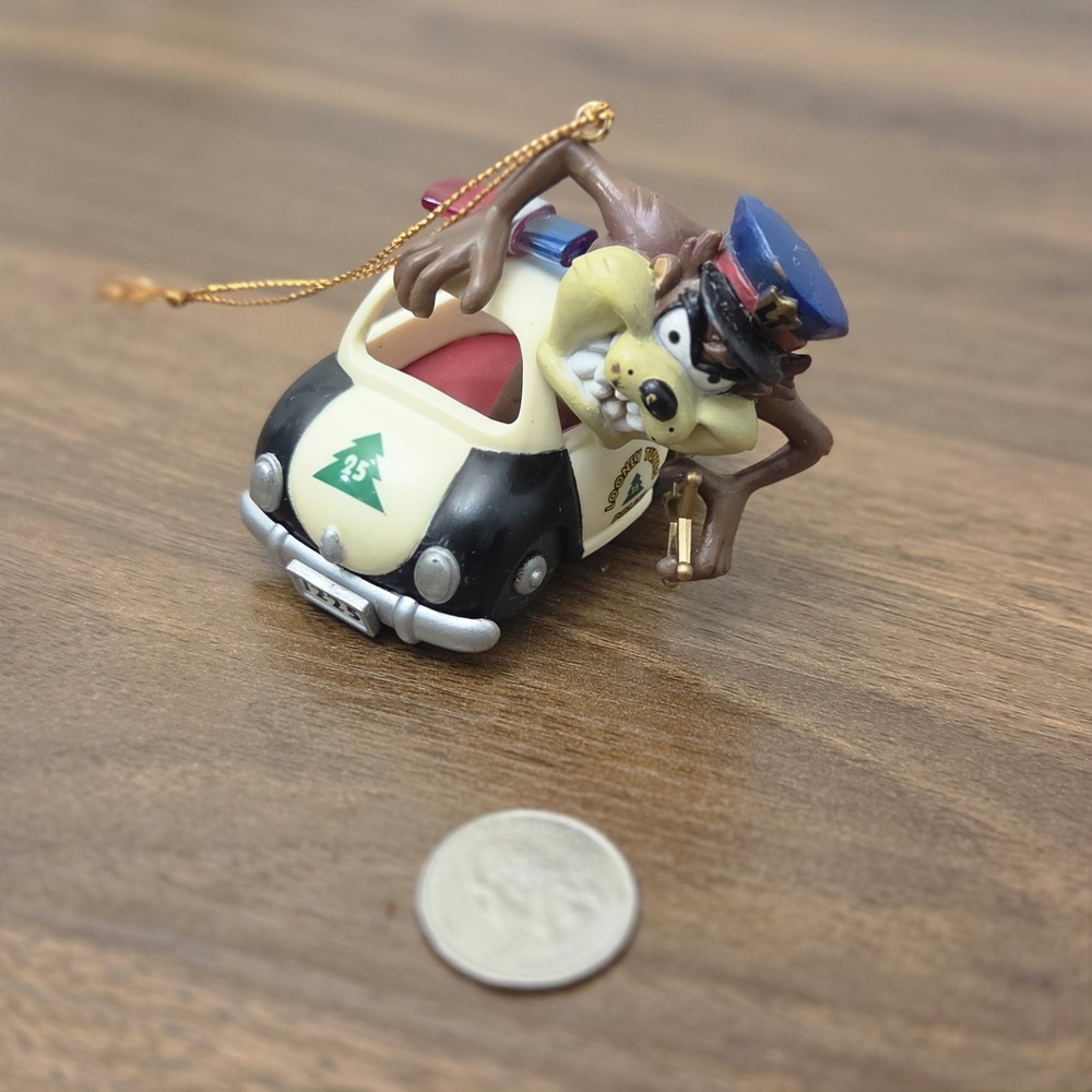 TAZ Police Hallmark Keepsake Ornament TASMANIAN DEVIL Looney Tunes Collection